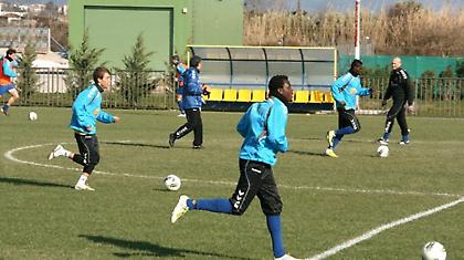 Εκτός Ετζενγκέλε, Ονουάτσι