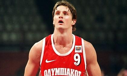 Το φοβερό τρίποντο του Νάκιτς  (video)