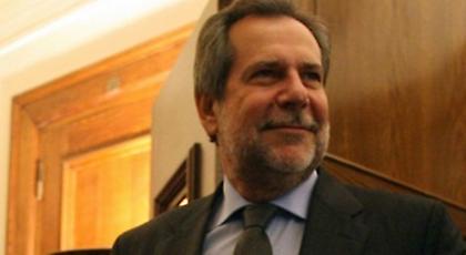 Ο Παπουτσής υποψήφιος, ο Πάγκαλος το σκέφτεται, o Χρυσοχοΐδης με τον Βενιζέλο