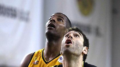 Εκτός ο Τσιάκος