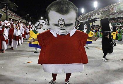 Μασκαρά, Ρούνεϊ μασκαρά!