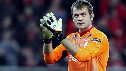 Ρόι Κάρολ: ένας βορειοϊρλανδός από το Πασαλιμάνι