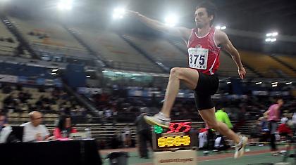 Μακριά από τον στόχο