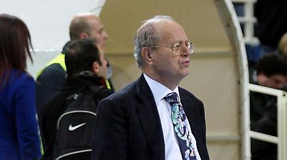 «Γι’ αυτό φοράνε φούστες»!