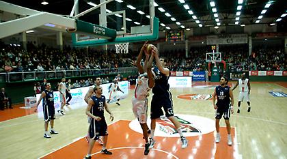 Ο Λούκας «καθάρισε» την Εφές