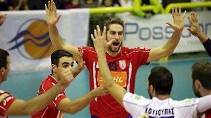 Σκόνταψε στη… Σύρο