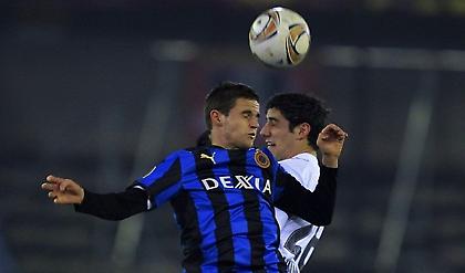 Μένει πίσω...