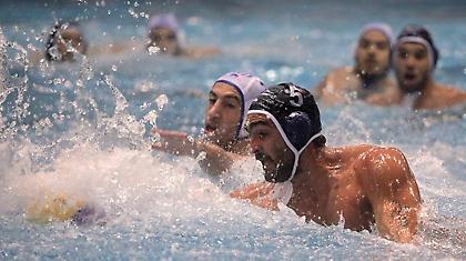 Σταθερά στην τριάδα