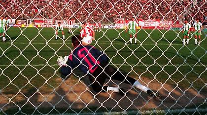 Πρόκριση... βουνό στο Καραϊσκάκη! (video)