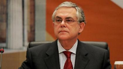 Αμισθί πρωθυπουργός ο Παπαδήμος!