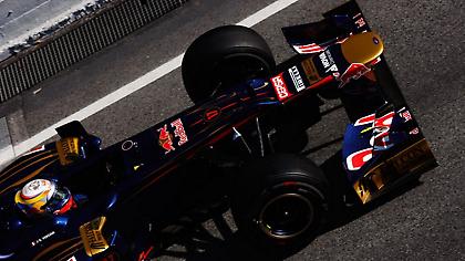 Τους άφησε πίσω ο… μικρός