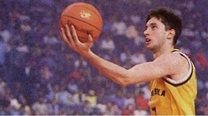 Αποθέωση για τον Κούκοτς (video)