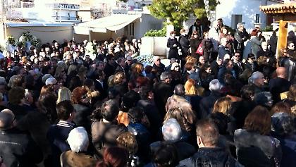 Το τελευταίο αντίο στον Βασίλη Τσιβιλίκα