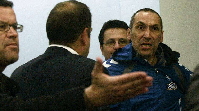 Επεισόδιο με Δώνη στην συνέντευξη Τύπου