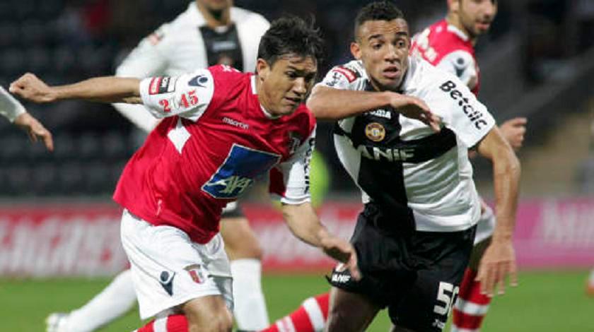 Ετοιμάζεται για δυάδα