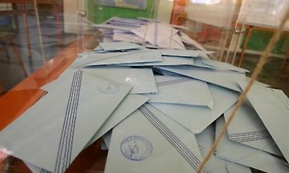 Βουλή εννέα κομμάτων χωρίς αυτοδυναμία