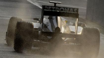 Mercedes εναντίον Red Bull και McLaren!