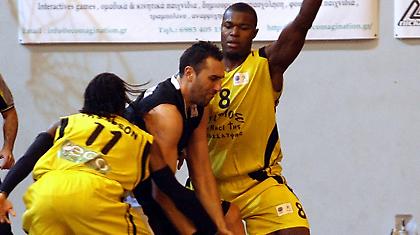 Αγωνία για Νάνα και Τόμπσον