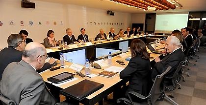 Ομάδες και πόλεις μαζί