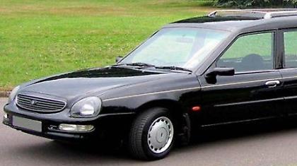 Έχω και νεκροφόρα, πάμε μια βόλτα;