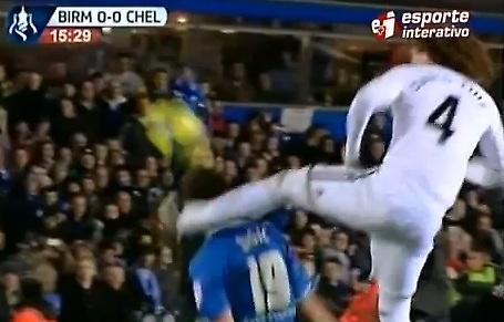 Νταβίντ εναντίον… Γολιάθ (video)