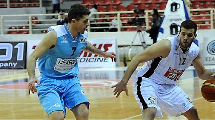 «Πτήση» εξάδας