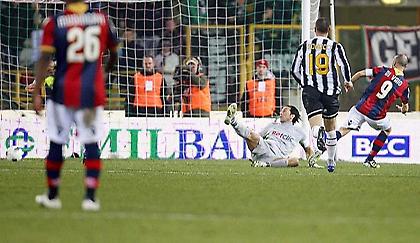 Πίσω ήταν, πίσω έμεινε… (video)