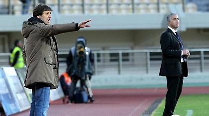 Οι προπονητές της Superleague που παίζουν το κεφάλι τους