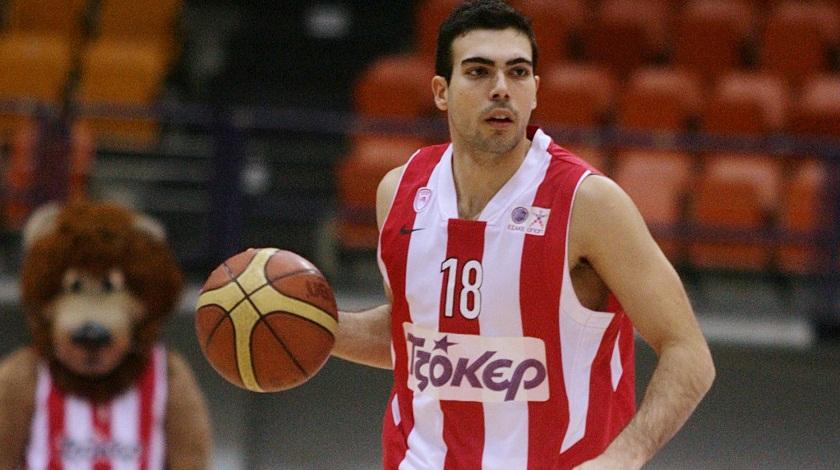 Σλούκας: «Να φέρουμε το τρόπαιο στον Πειραιά»