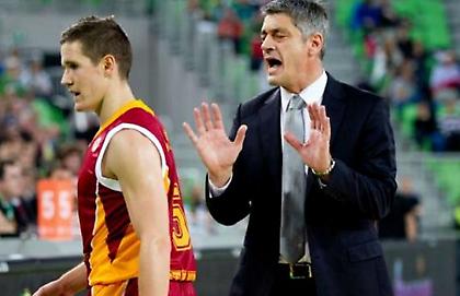 Δεν το κουνά από την κορυφή