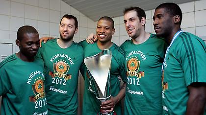 Σάτο: «Το τρόπαιο αυτό που μετρά»