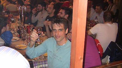 Κάηκε ο... Πελεκούδας! (pics)