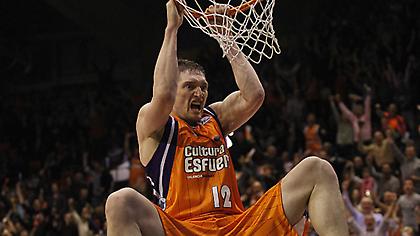 Στα σκουπίδια το «δώρο» της Μπαρτσελόνα