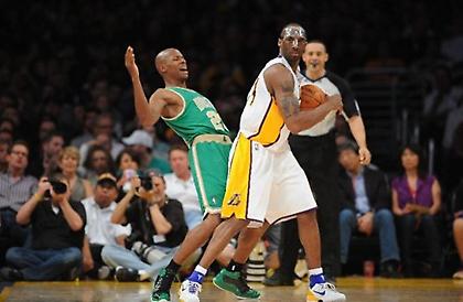 Οι Λέικερς «μίλησαν» στο τέλος