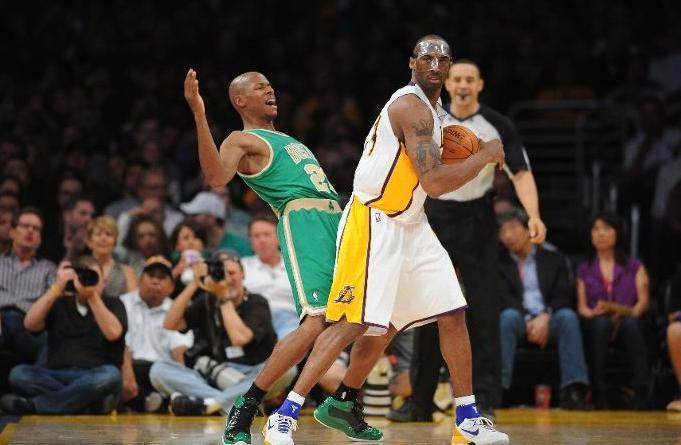 Οι Λέικερς «μίλησαν» στο τέλος