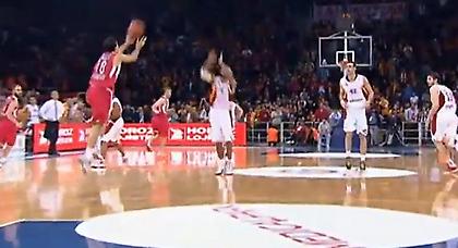 Νούμερο δύο το «buzzer» του Σλούκα (video)