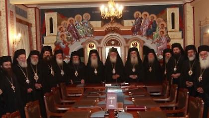 Οι δεσποτάδες λένε «δώσαμε, δώσαμε» ενώ ο κόσμος στενάζει από τη φτώχεια