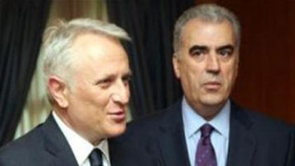 Όλοι -πλην Ρέππα, Παπουτσή- στήριξαν Βενιζέλο