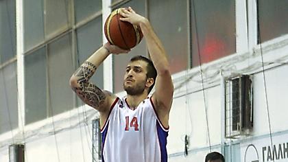 Το… βομβάρδισε!