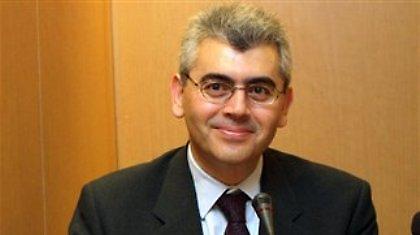 «Η χώρα δεν έχει ανάγκη από περισσότερα κόμματα»