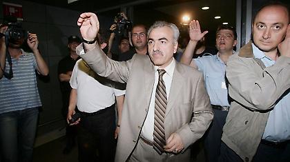 Αφήστε τη φαγωμάρα στον ΠΑΟΚ και βρείτε έναν Σαββίδη να σας σώσει