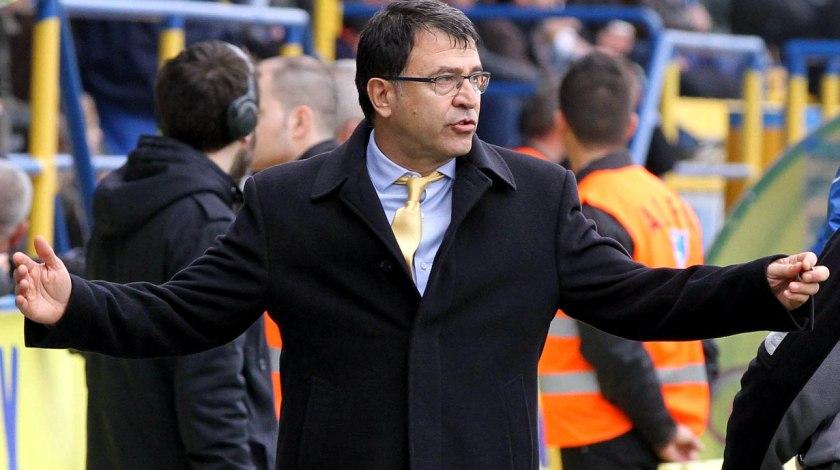 «Πονοκέφαλος» για τον Λεμονή