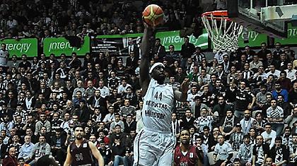 «Καθάρισαν» Μπεσίκτας, Σαλόν