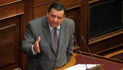 «Ένοχοι Παπανδρέου – Καραμανλής…»