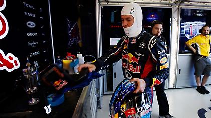 Φέτελ: «Δεν υπάρχει λόγος πανικού»