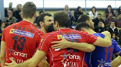 Στο κυνήγι ο Φοίνικας, παράπονα από Άρη