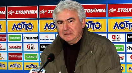 «Να φύγουμε με αξιοπρέπεια»