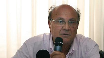 Εγκριση προϋπολογισμών και τιμωρία για τους 'αποστάτες'