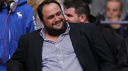 Αποθέωση για Μαρινάκη