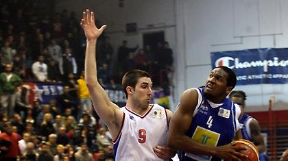 «Να έρθουν όλοι στην Ελλάδα»